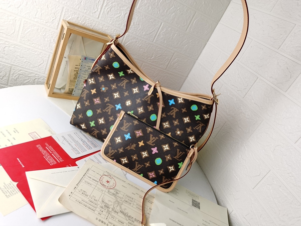 ルイヴィトンバッグ内部構造